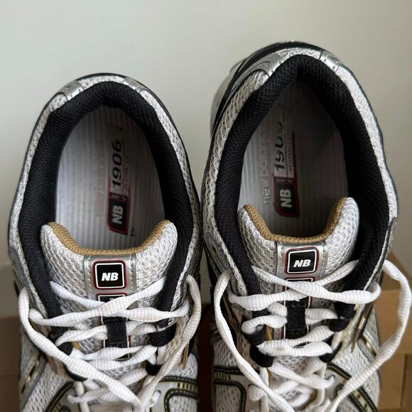 New Balance 1906 R White/Metallic Gold Men Sneakers- SZ 10 D main image 9